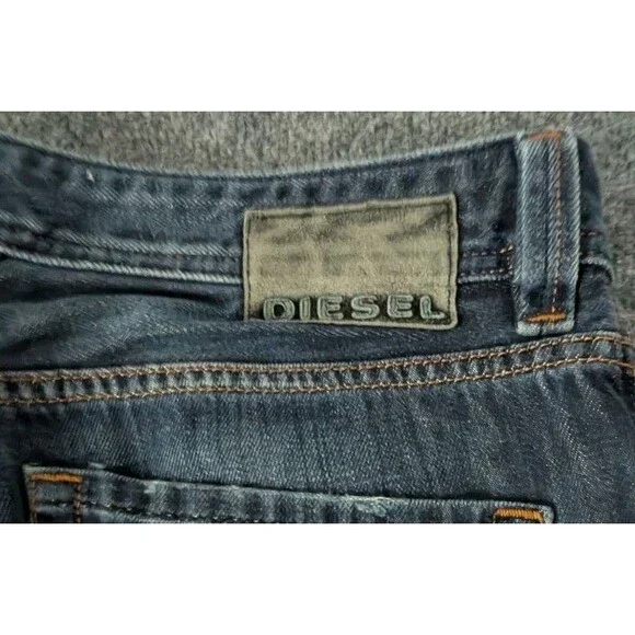 Diesel Mens Larkee Jeans Size 34x32 Buttonfly Distressed